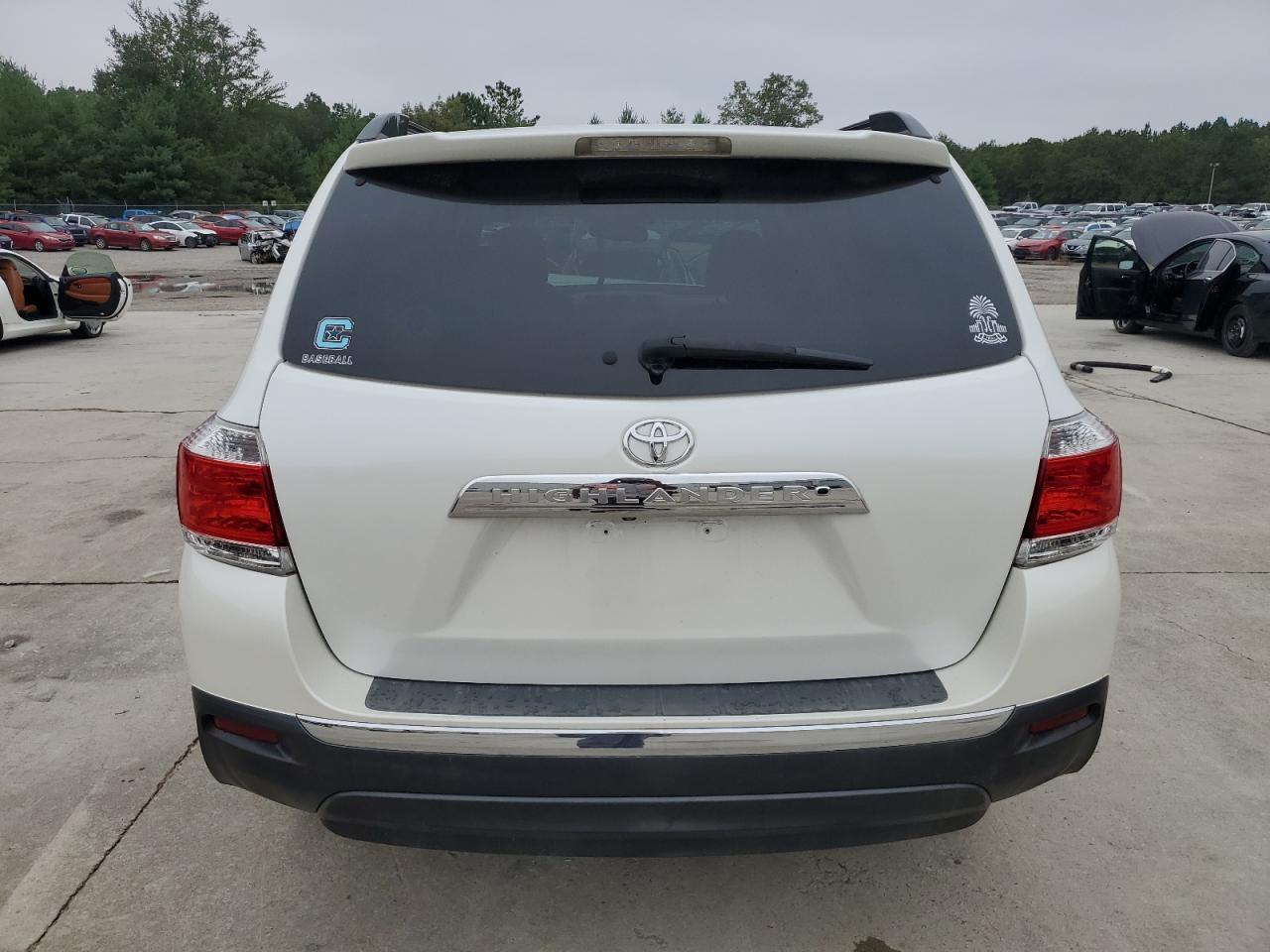 2013 Toyota Highlander Base - Image 6