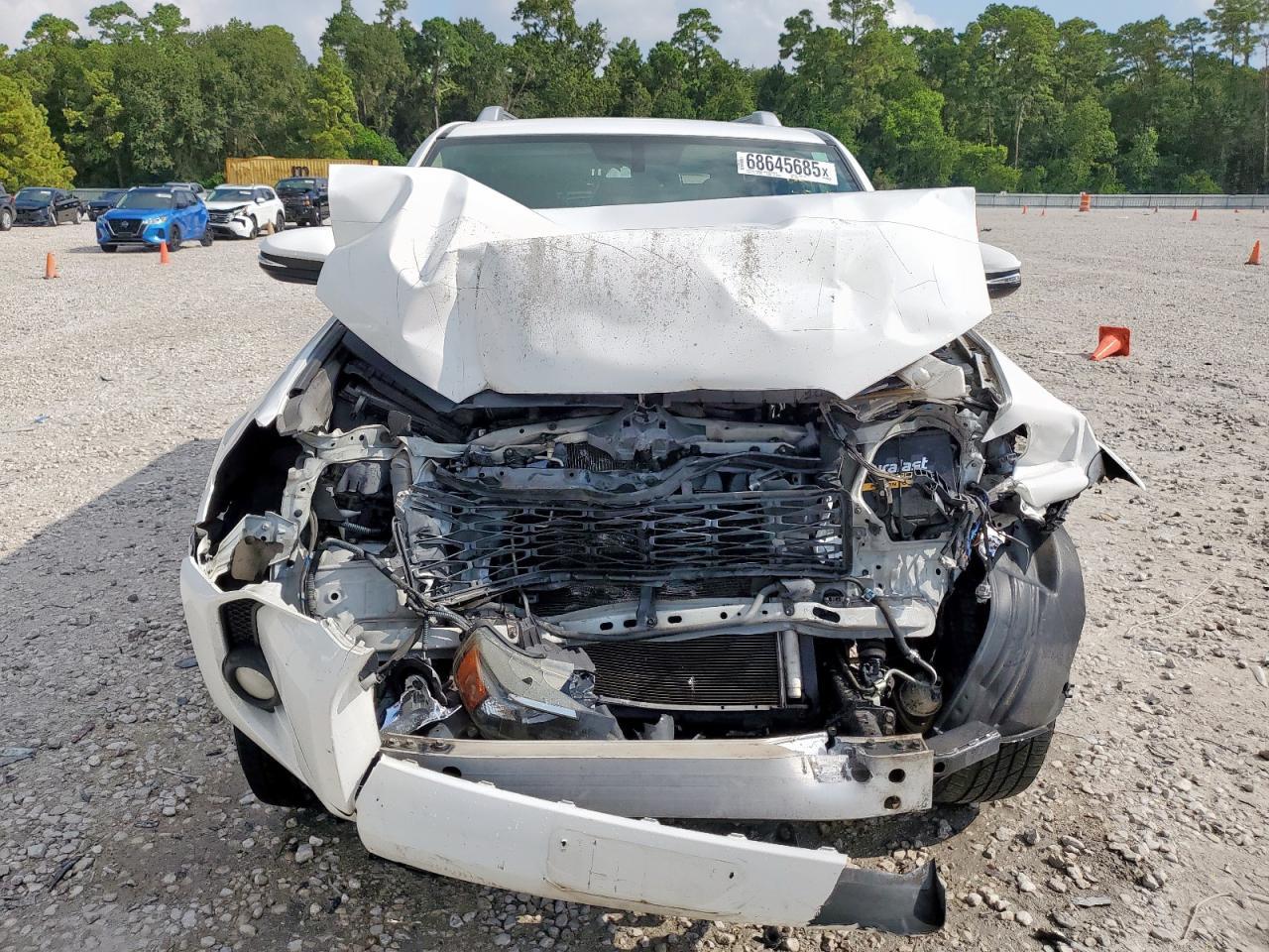 2016 Toyota 4Runner Sr5 - Image 5