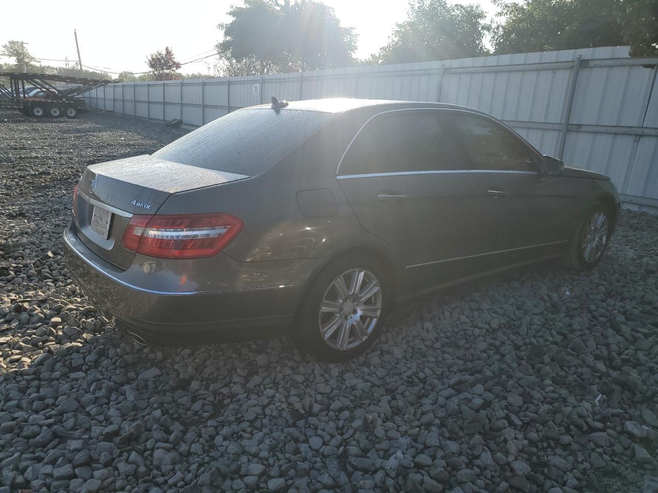 2013 Mercedes-Benz E 350 4Matic - Image 3