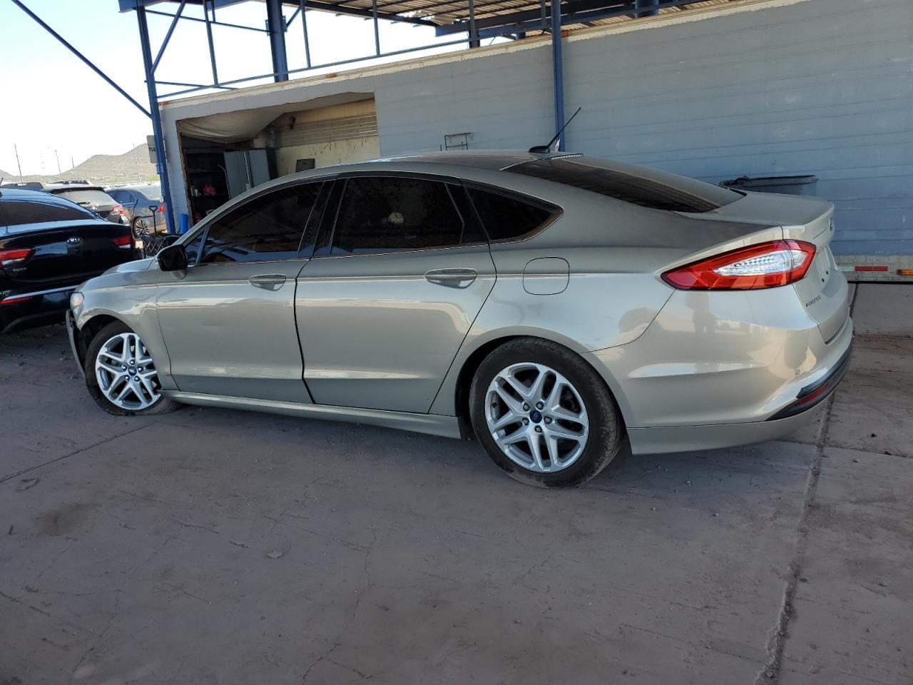 2015 Ford Fusion Se - Image 2