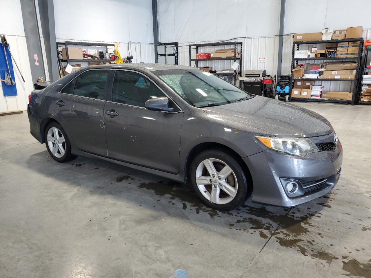 2012 Toyota Camry Base - Фото 4