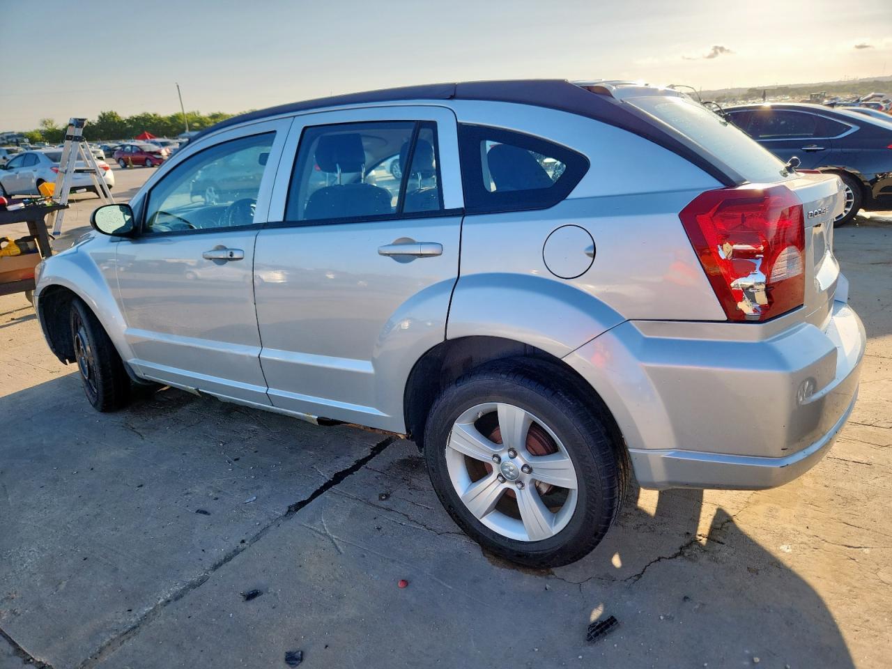 2010 Dodge Caliber Mainstreet - Image 2