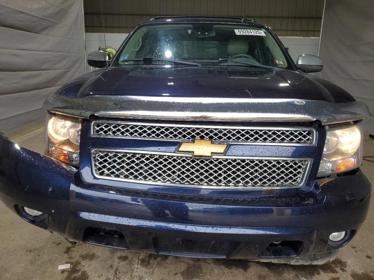 2012 Chevrolet Avalanche Lt - Image 5