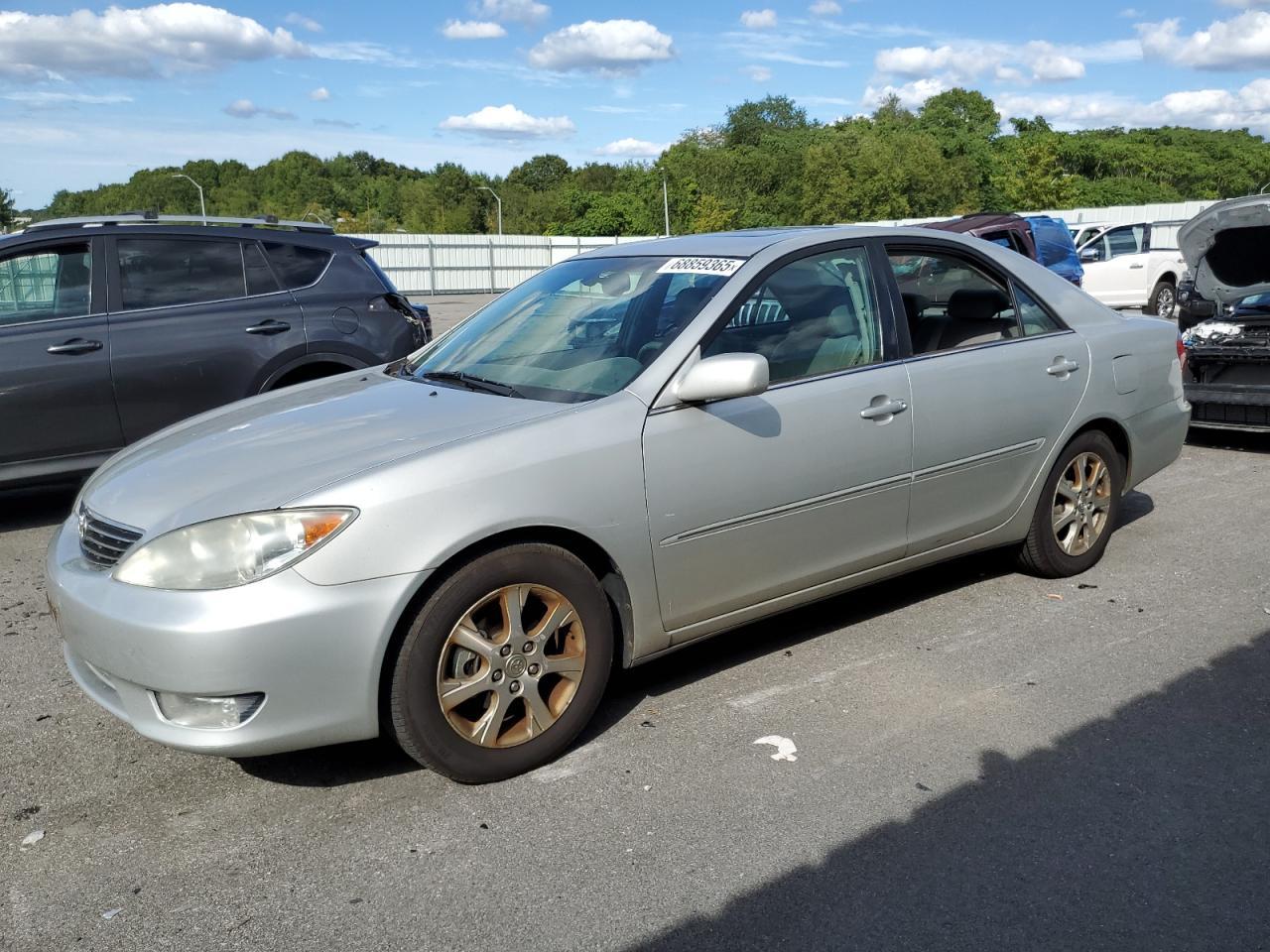 2005 Toyota Camry Le