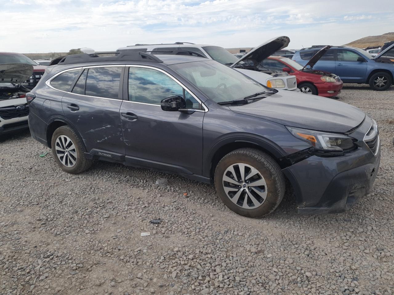 2022 Subaru Outback Premium - Image 4