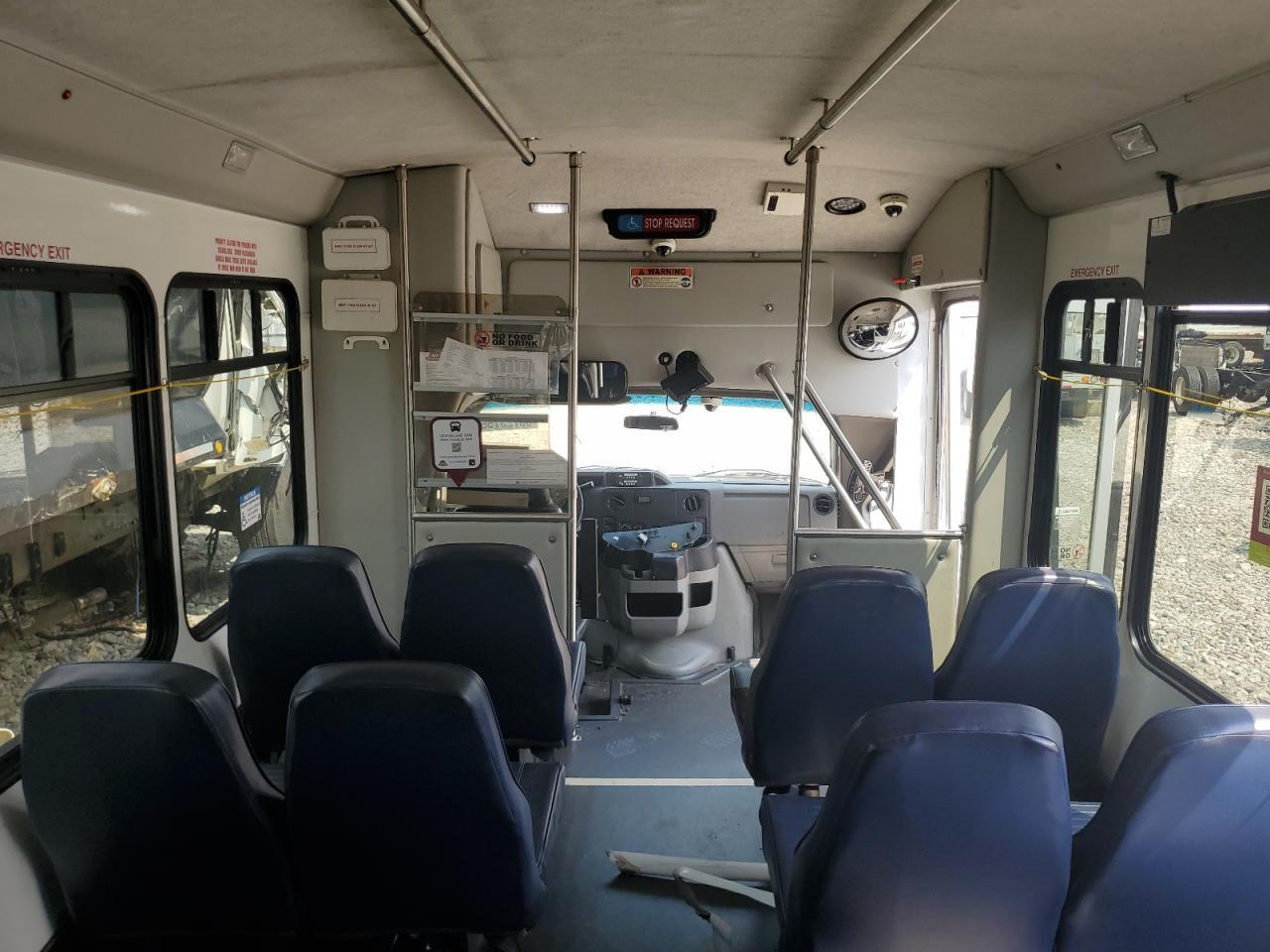 2019 Ford Econoline E450 Super Duty Cutaway Van - Фото 5