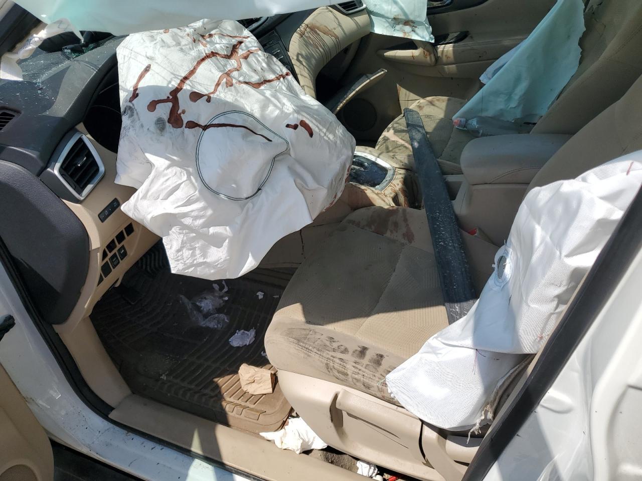 2014 Nissan Rogue S - Image 7