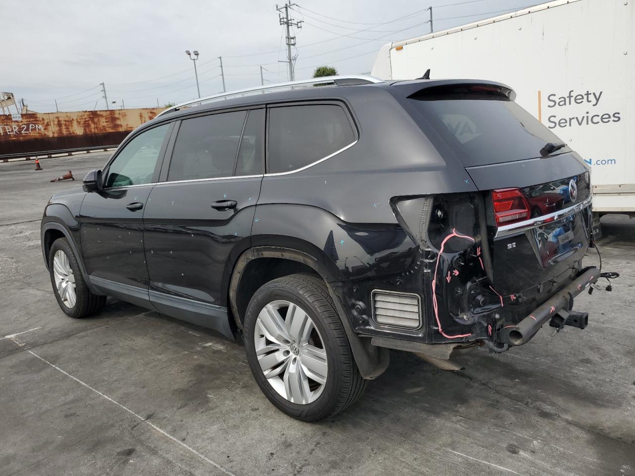 2019 Volkswagen Atlas Se - Фото 2
