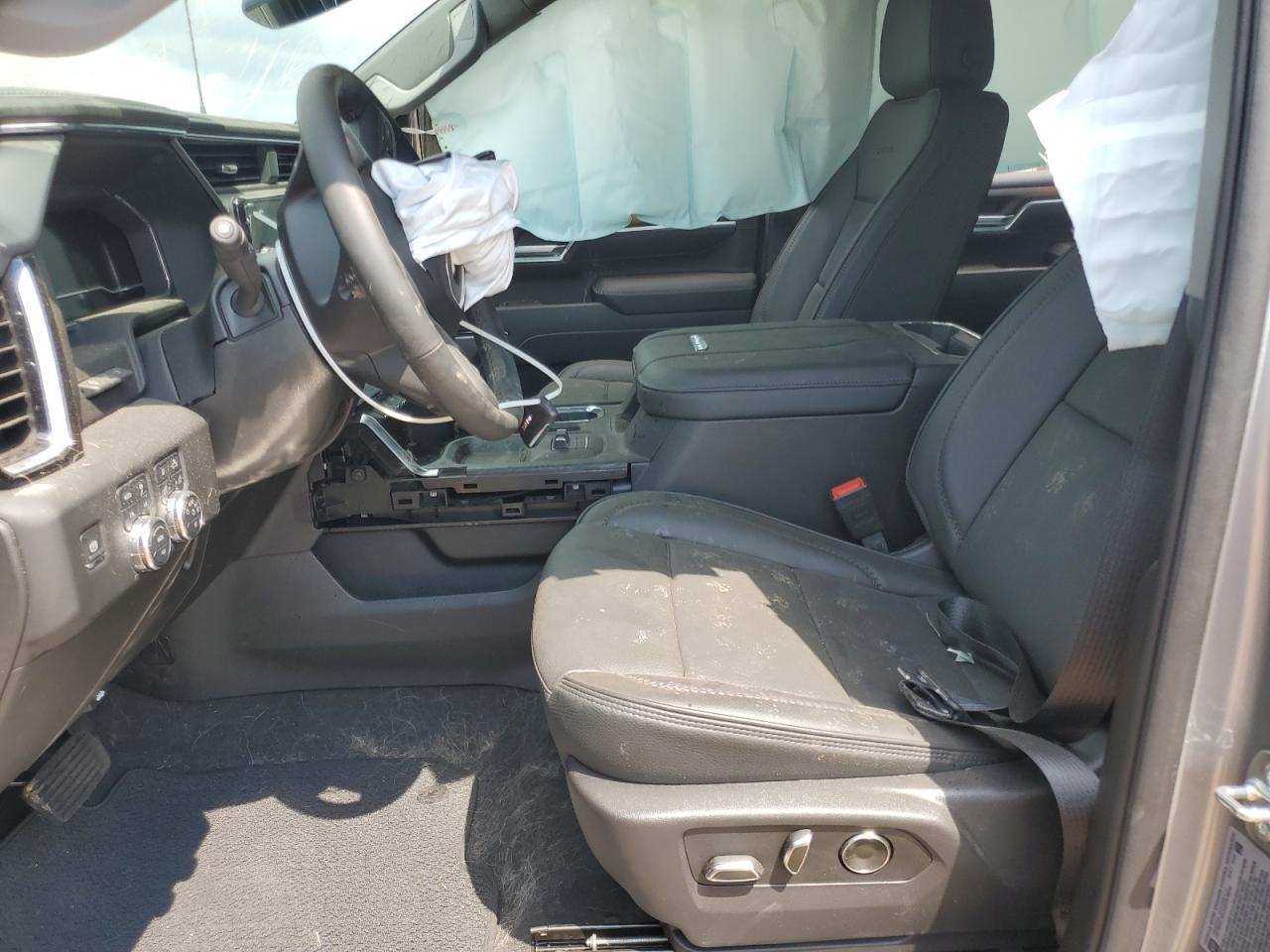 2025 GMC Sierra K2500 Denali - Image 7