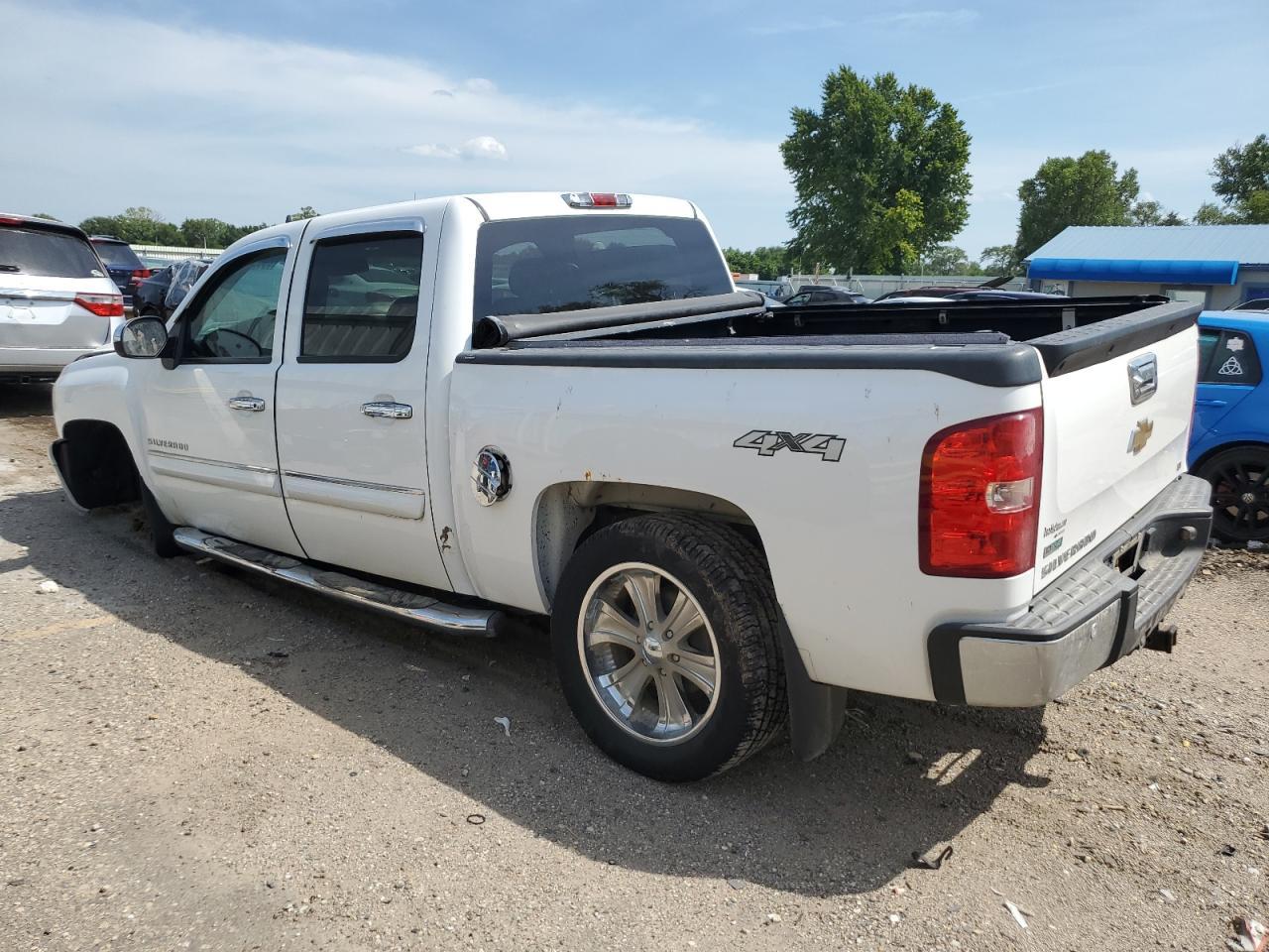 2011 Chevrolet Silverado K1500 Lt - Фото 2