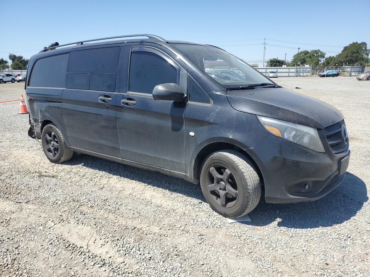 2017 Mercedes-Benz Metris - Image 4