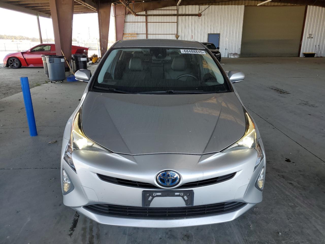 2016 Toyota Prius - Фото 5