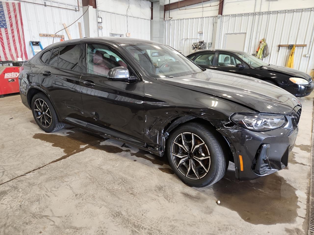 2025 BMW X4 xDrive30I - Фото 4