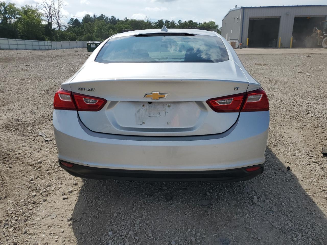 2018 Chevrolet Malibu Lt - Image 6
