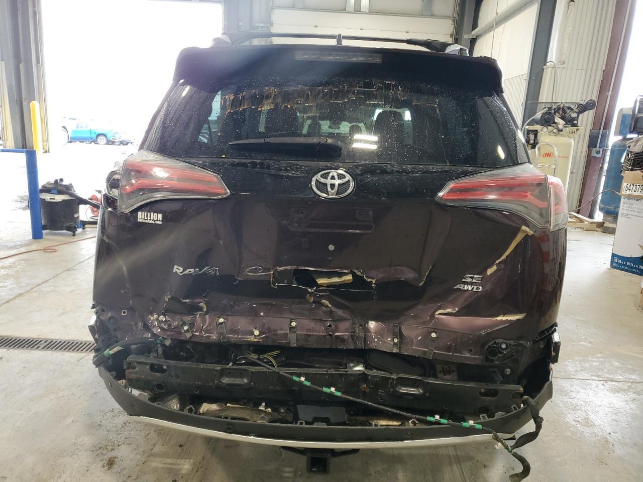2016 Toyota Rav4 Se - Image 6