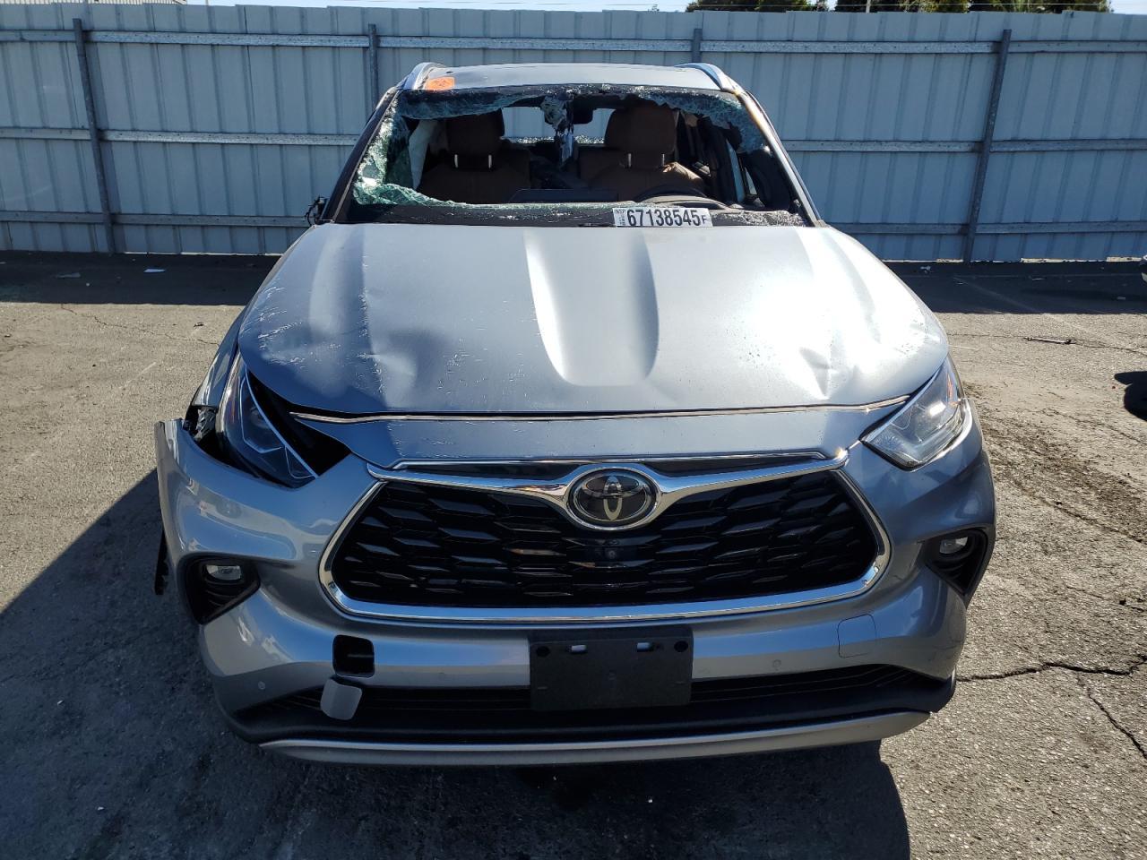 2020 Toyota Highlander Platinum - Фото 5