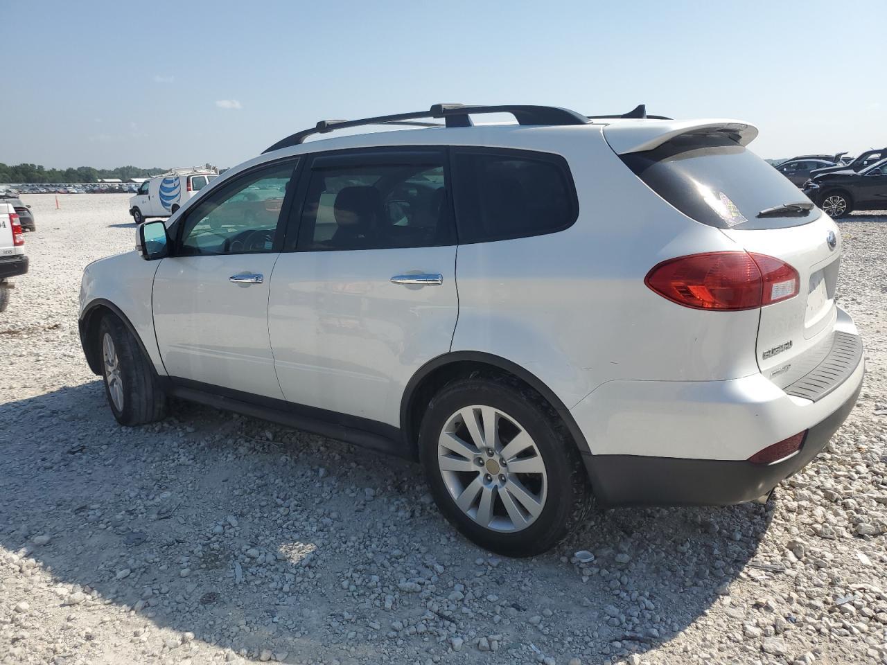 2014 Subaru Tribeca Limited - Image 2