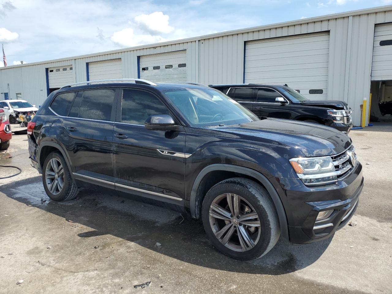 2019 Volkswagen Atlas Se - Фото 4