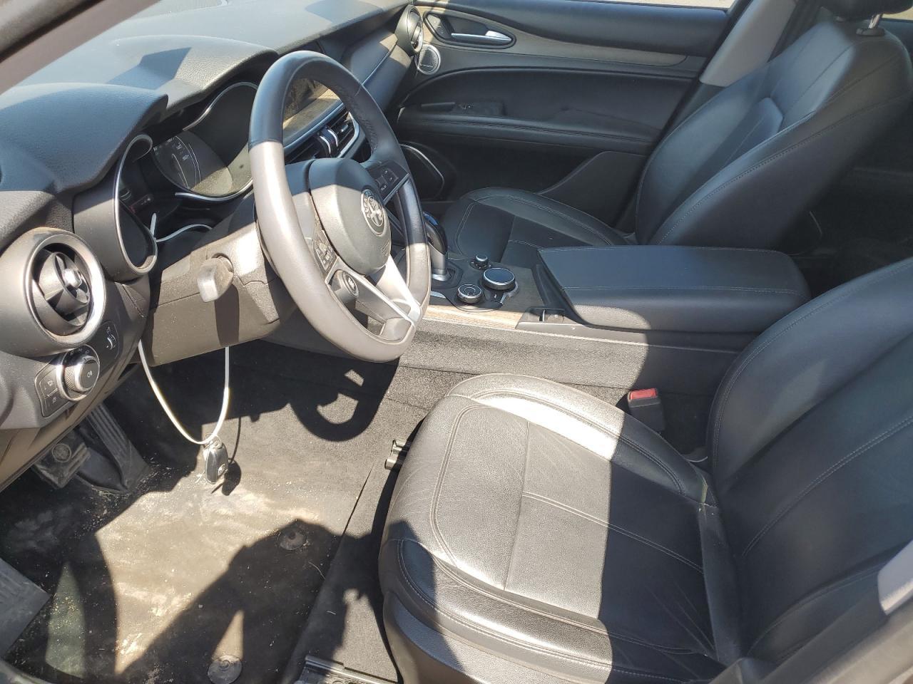 2018 Alfa Romeo Stelvio Ti - Image 7