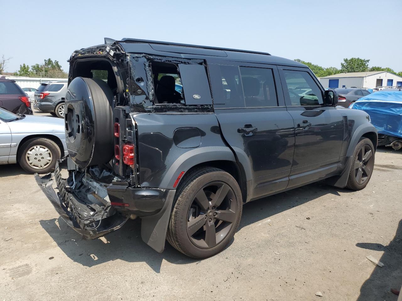 2023 Land Rover Defender 110 X-Dynamic Se - Фото 3