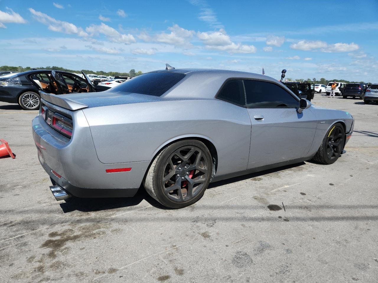 2015 Dodge Challenger Srt 392 - Image 3