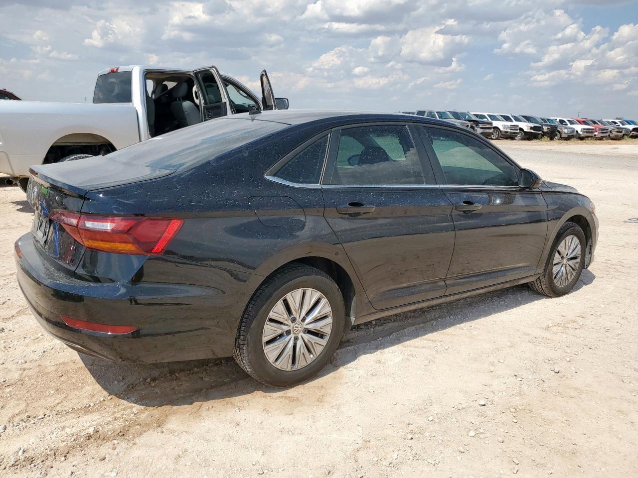 2019 Volkswagen Jetta S - Фото 3