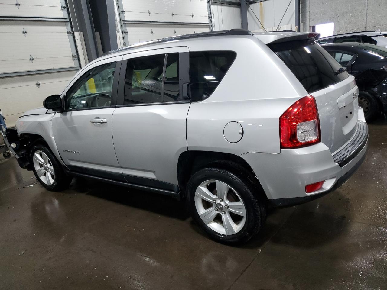 2011 Jeep Compass Sport - Фото 2