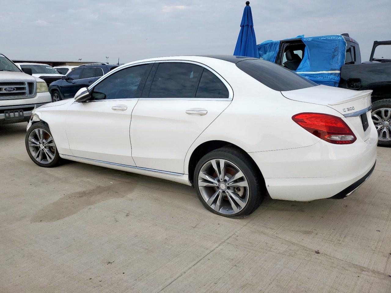 2016 Mercedes-Benz C 300 4Matic - Image 2