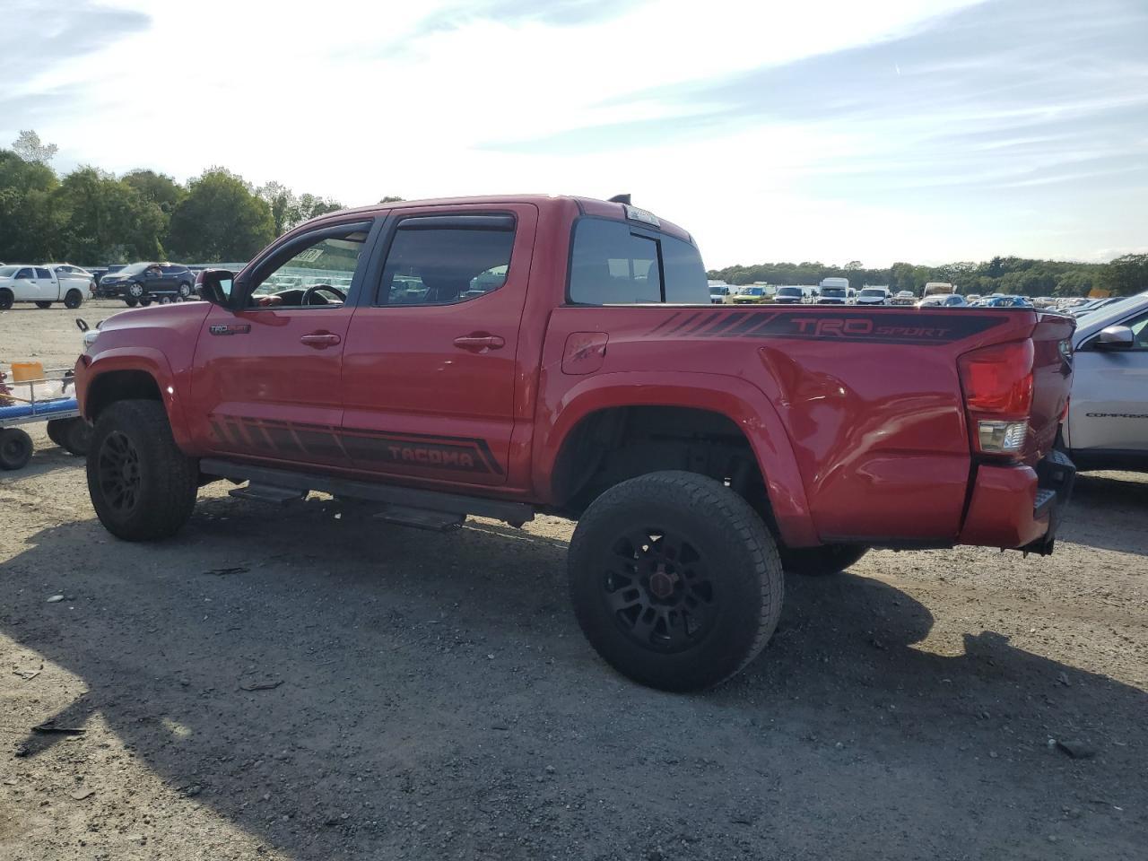 2017 Toyota Tacoma Trd Sport - Фото 2