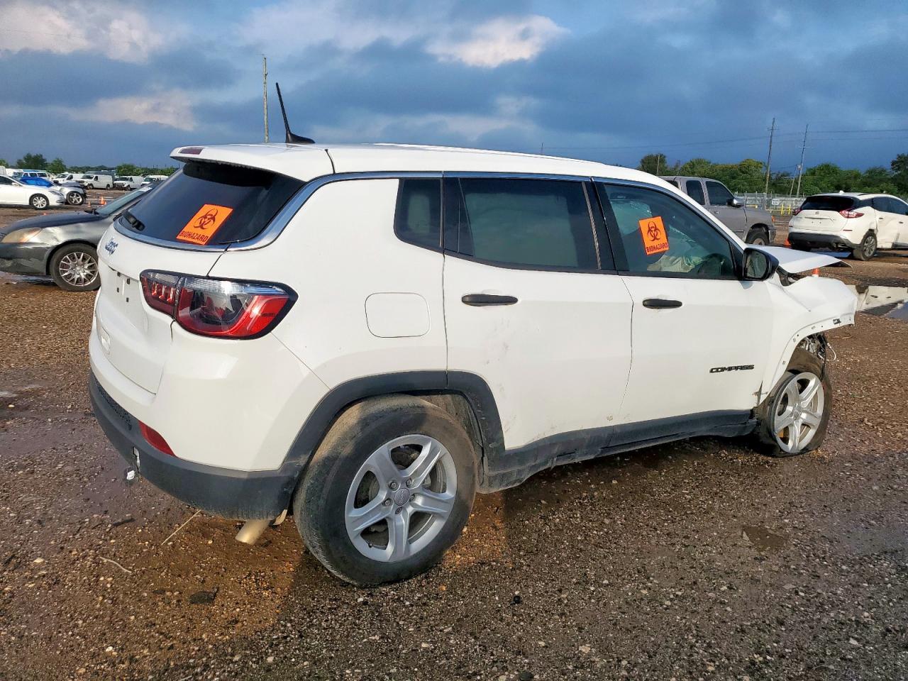 2023 Jeep Compass Sport - Фото 3