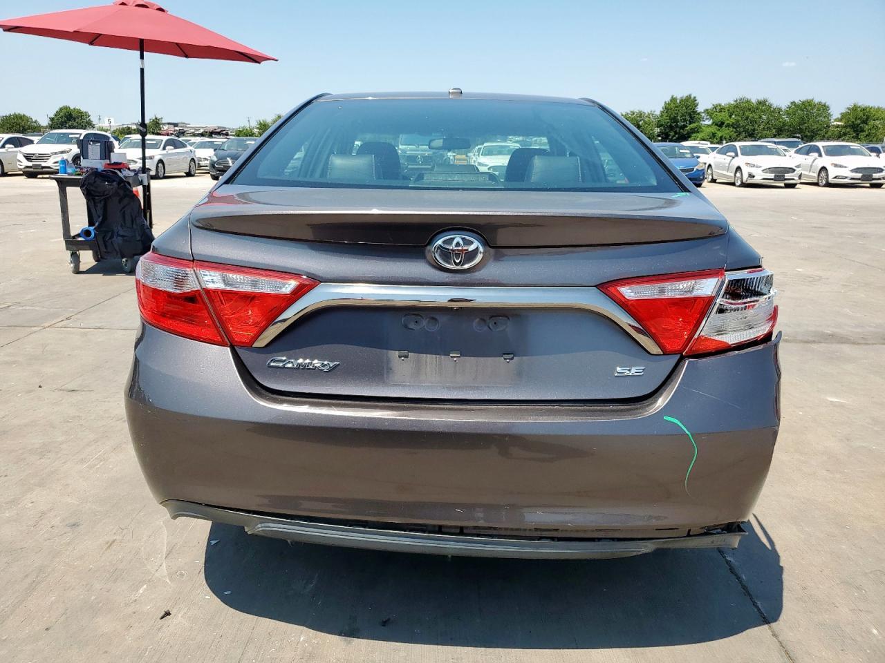 2015 Toyota Camry Le - Фото 6