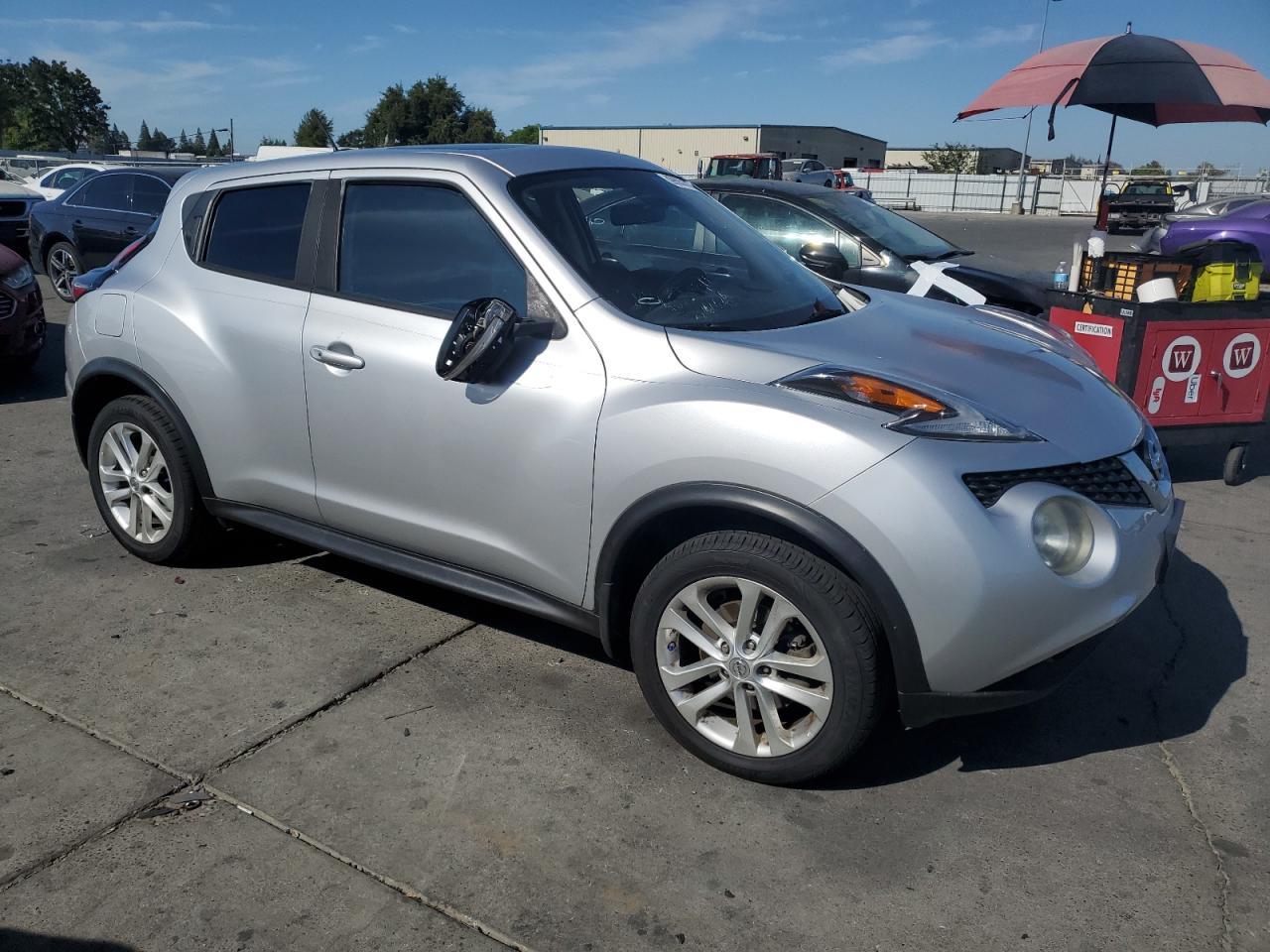 2016 Nissan Juke S - Image 4