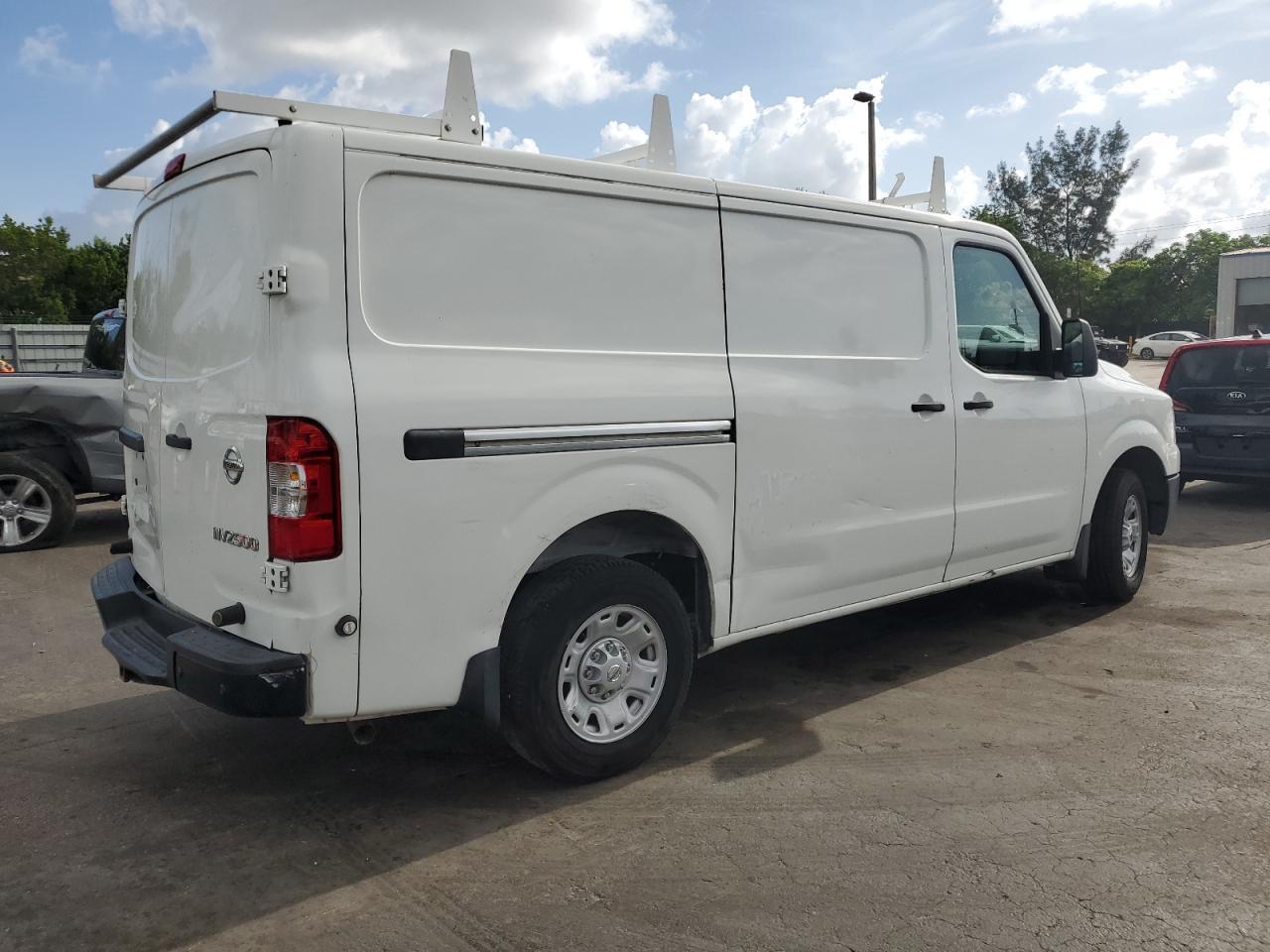 2017 Nissan Nv 1500 S - Фото 3