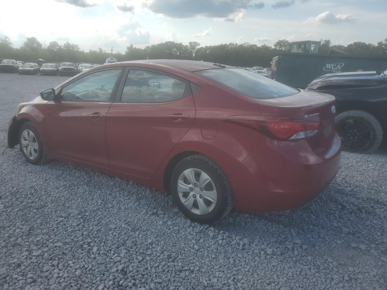 2016 Hyundai Elantra Se - Фото 2