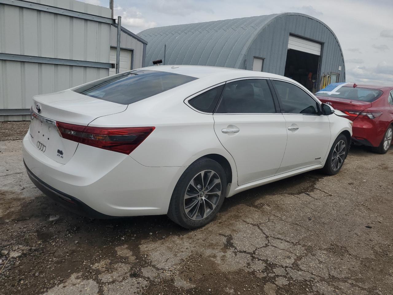 2017 Toyota Avalon Hybrid - Фото 3