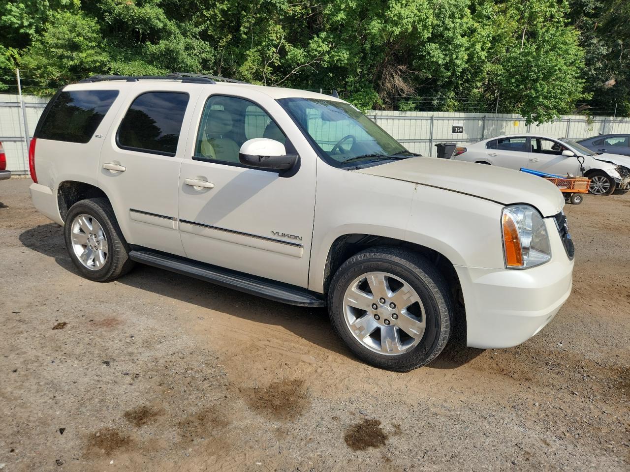 2013 GMC Yukon Slt - Image 4