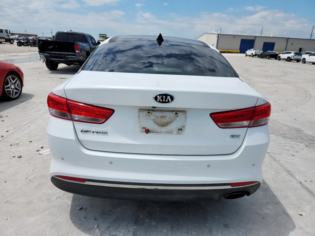 2016 Kia Optima Ex - Image 6