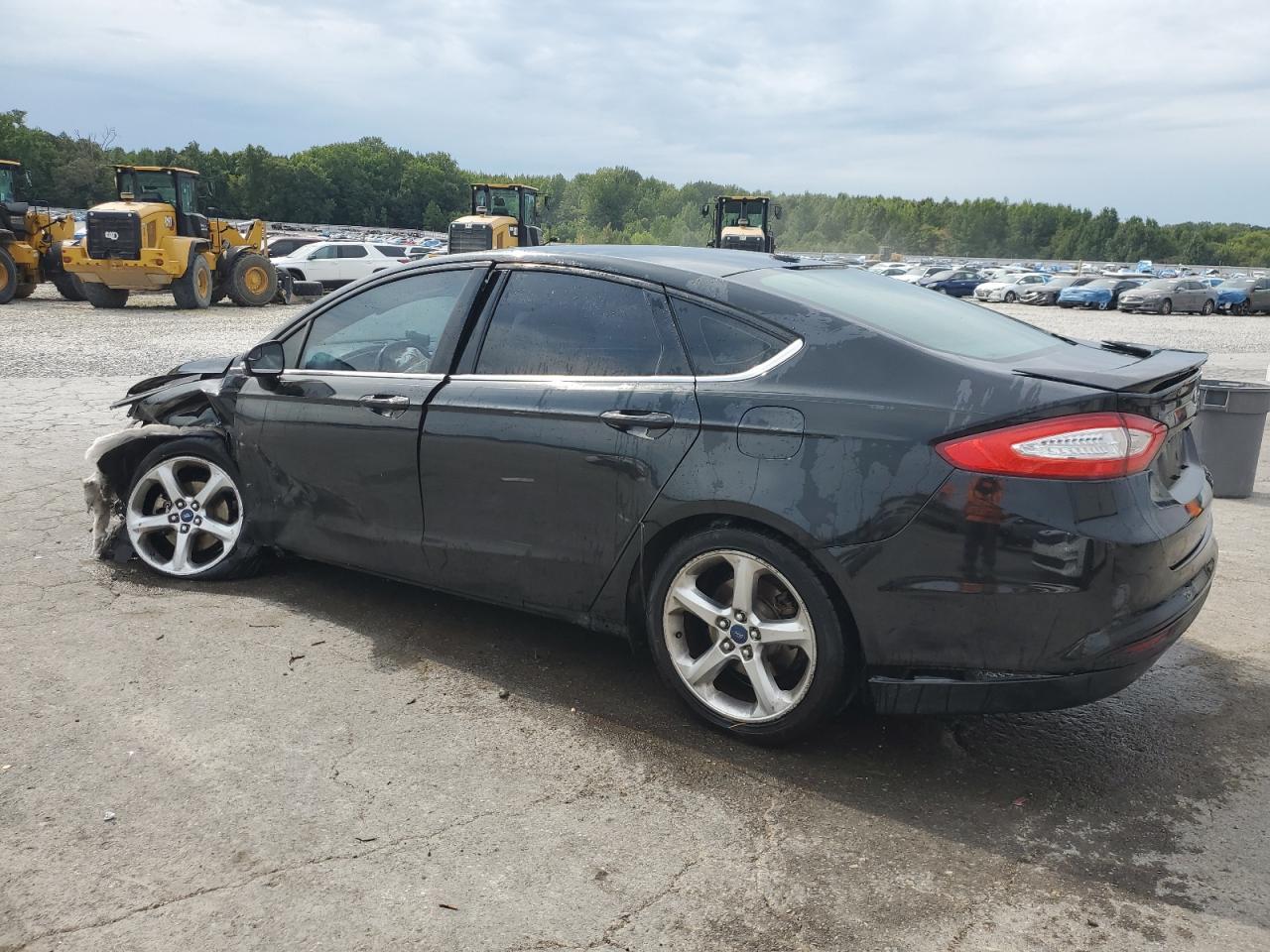 2015 Ford Fusion Se - Фото 2