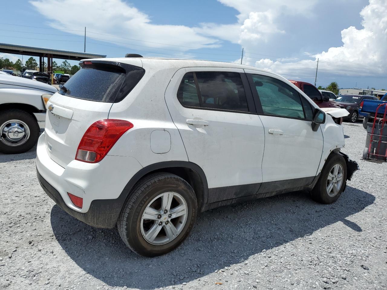 2020 Chevrolet Trax Ls - Фото 3
