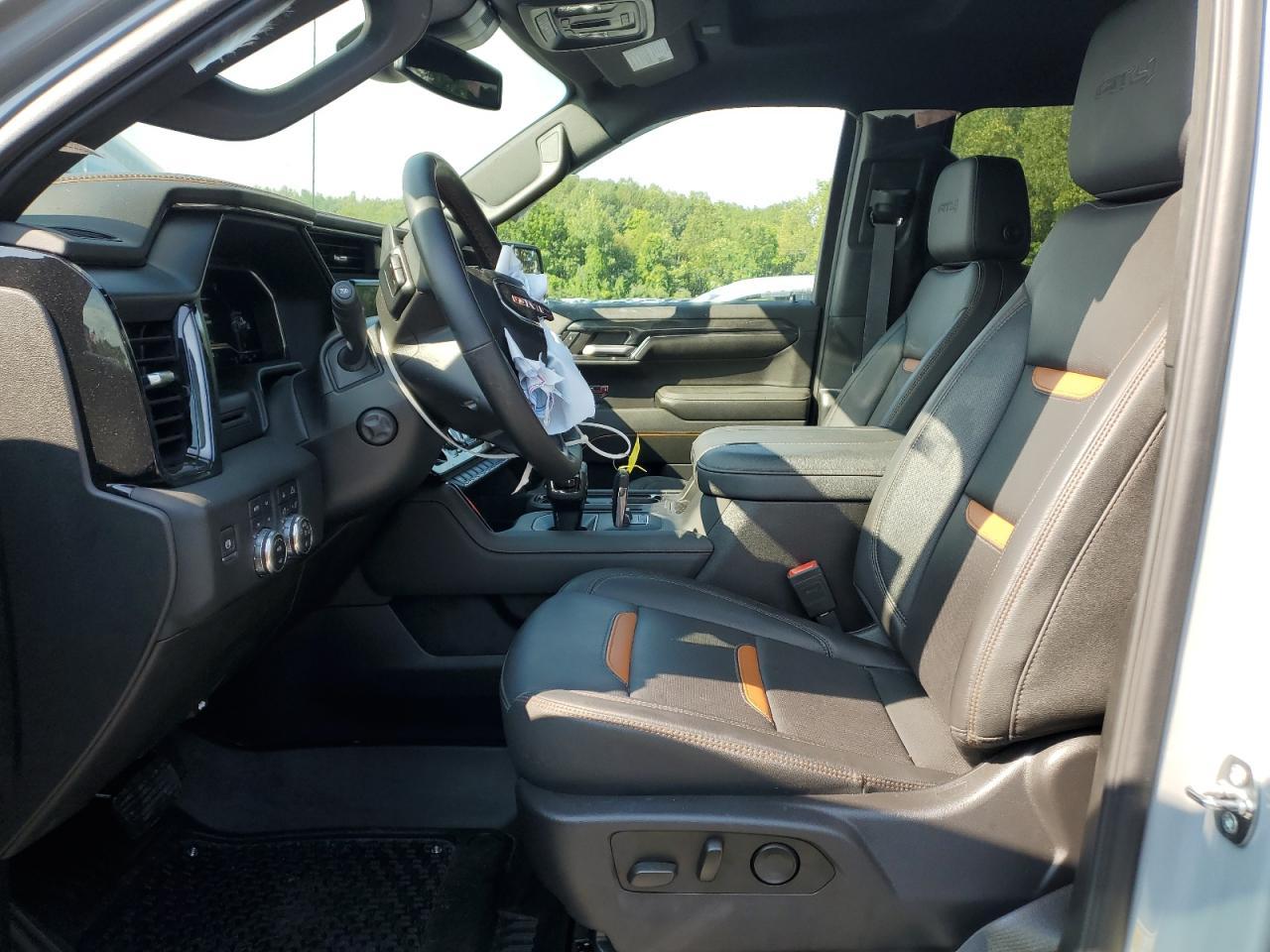 2024 GMC Sierra K1500 At4 - Фото 7