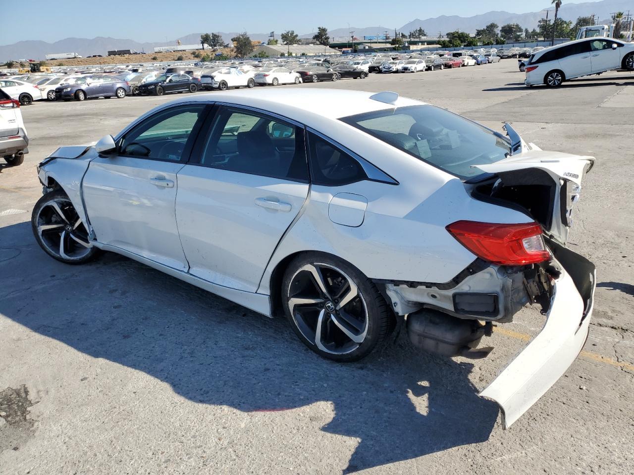 2019 Honda Accord Sport - Image 2