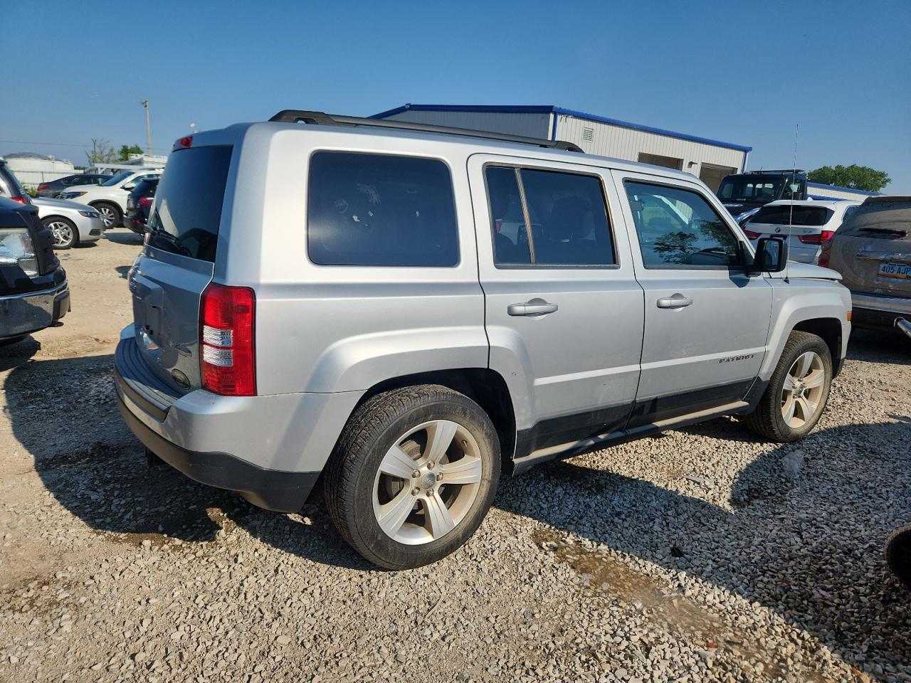 2012 Jeep Patriot Latitude - Image 3