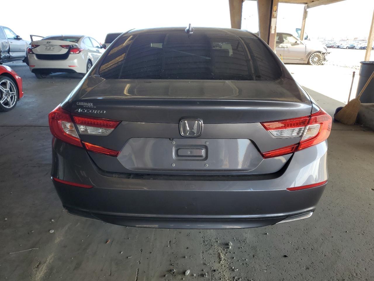 2018 Honda Accord Lx - Image 6
