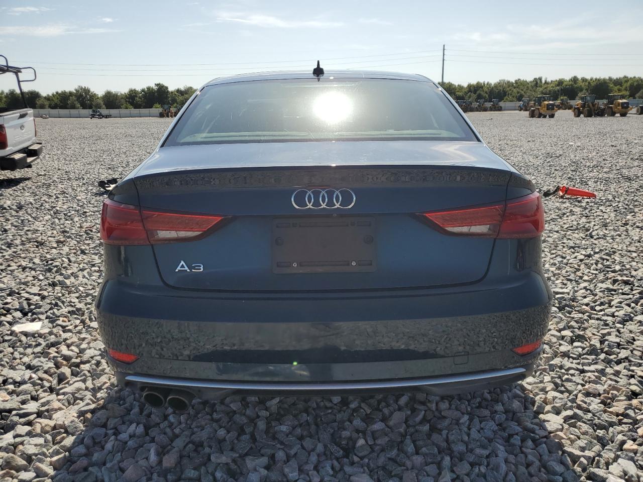 2018 Audi A3 Premium - Фото 6