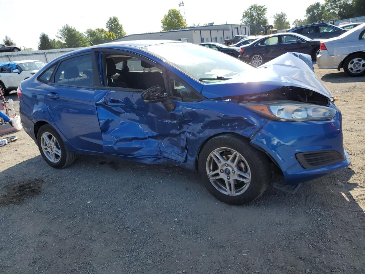 2018 Ford Fiesta Se - Image 4