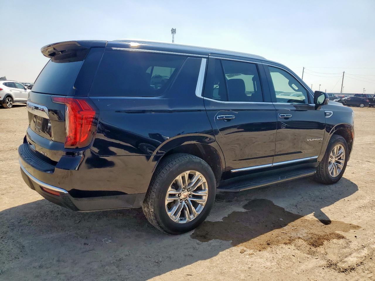 2021 GMC Yukon Slt - Фото 3