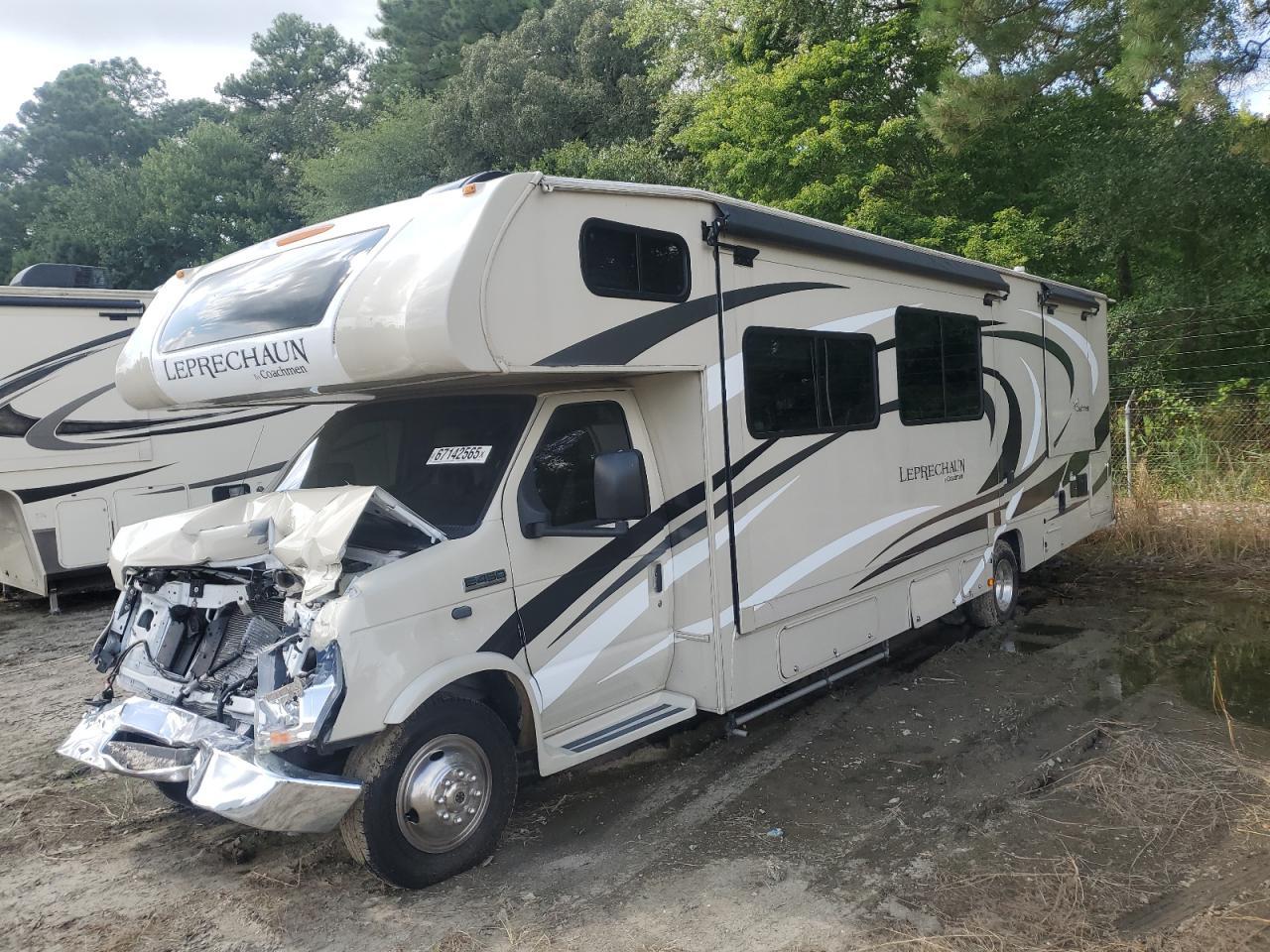 2019 Ford Econoline E450 Super Duty Cutaway Van - Image 2