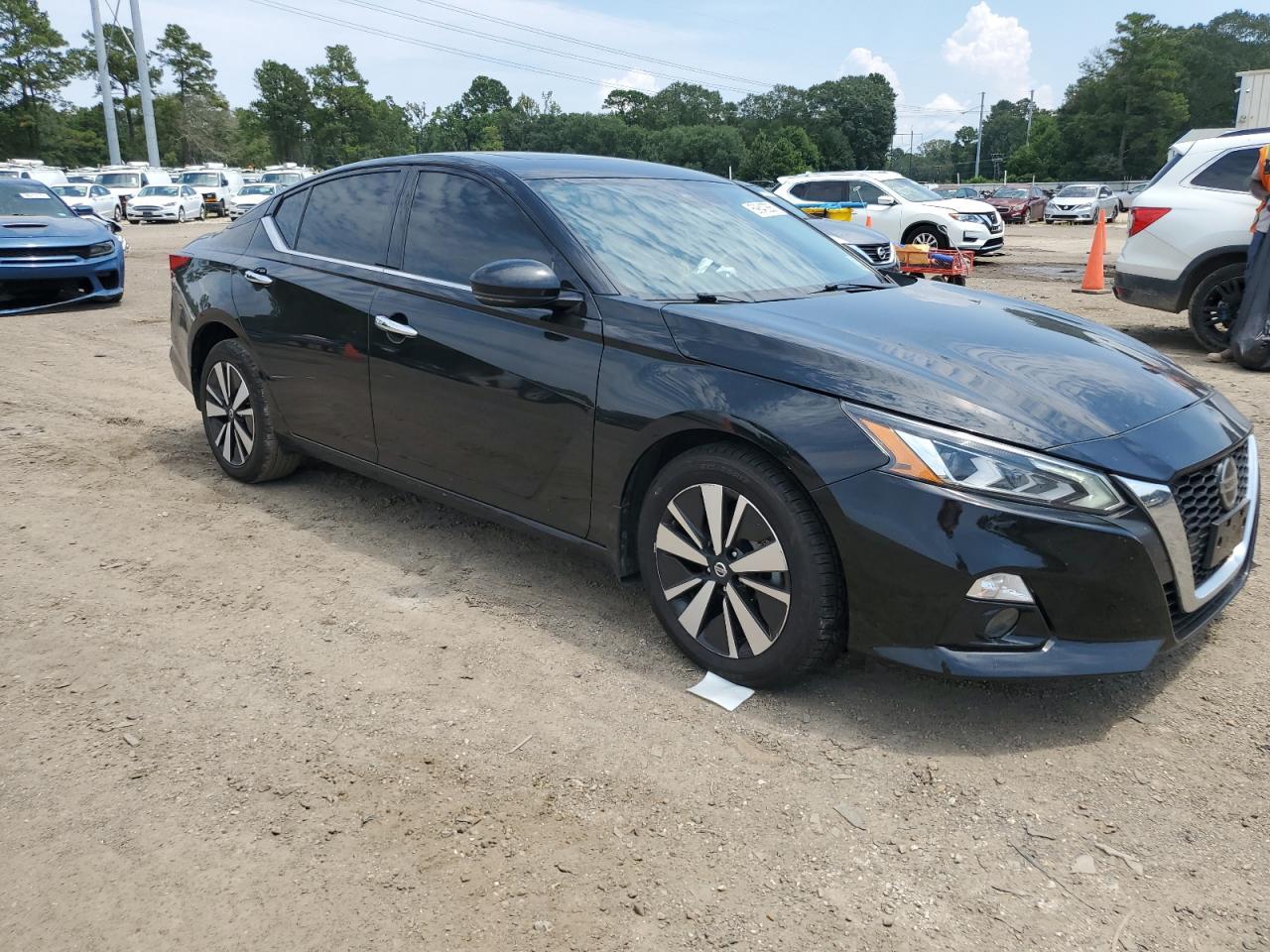 2022 Nissan Altima Sl - Image 4