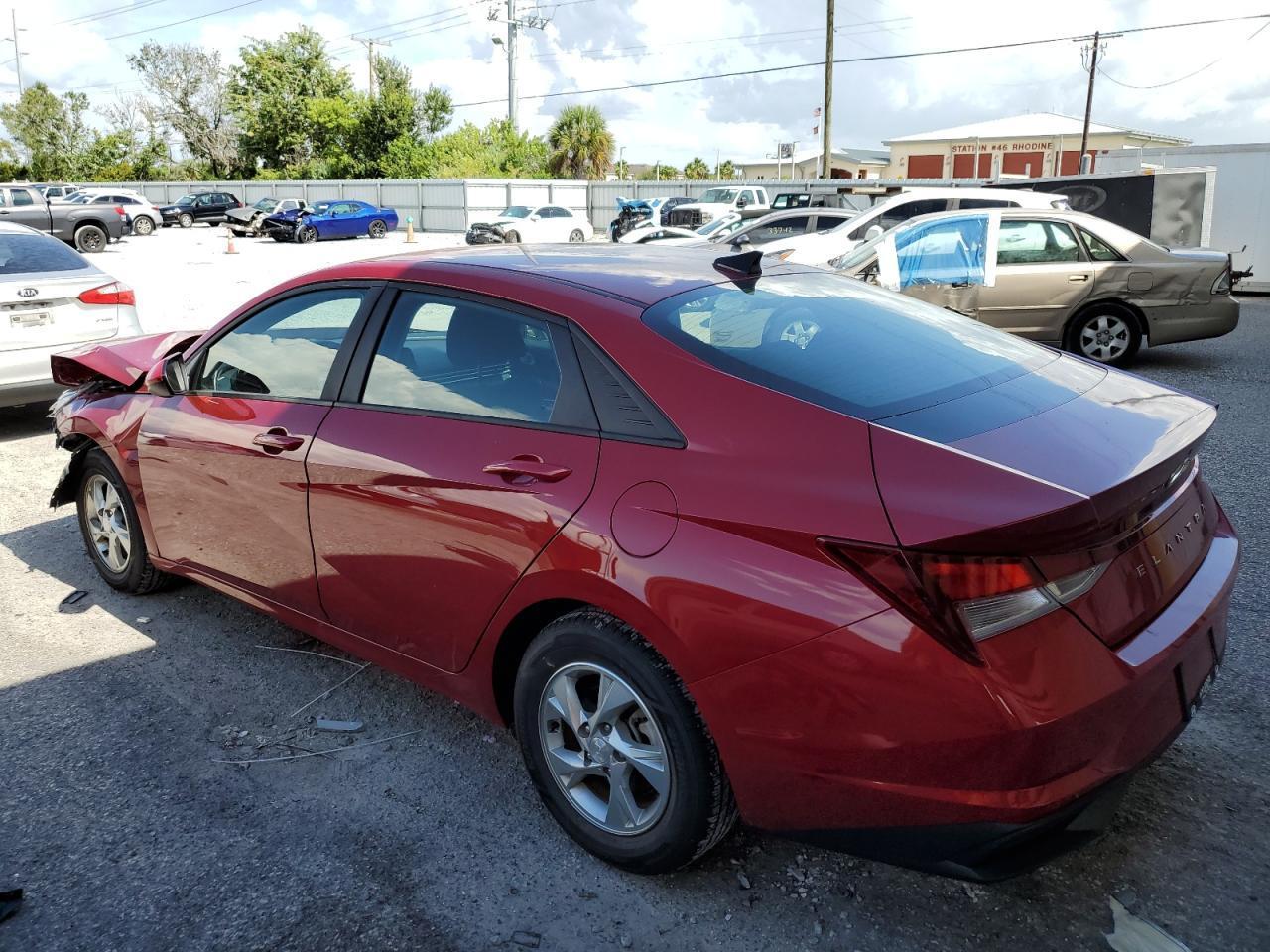 2023 Hyundai Elantra Se - Image 3