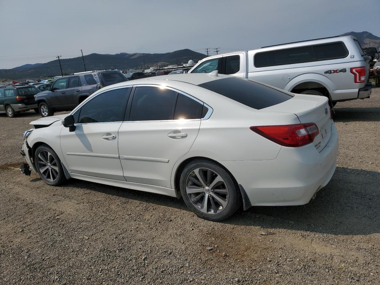 2017 Subaru Legacy 3.6R Limited - Фото 2